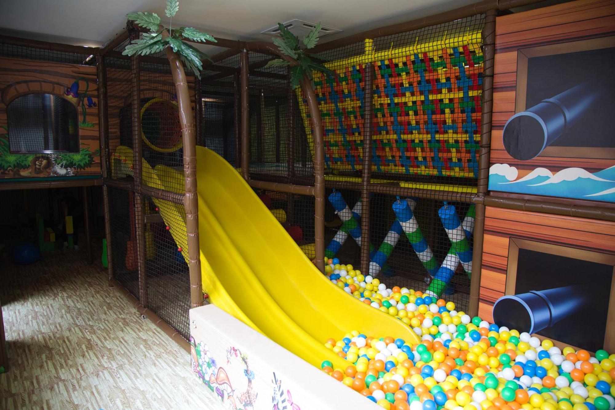 Motel Olympland 特鲁特诺夫 外观 照片